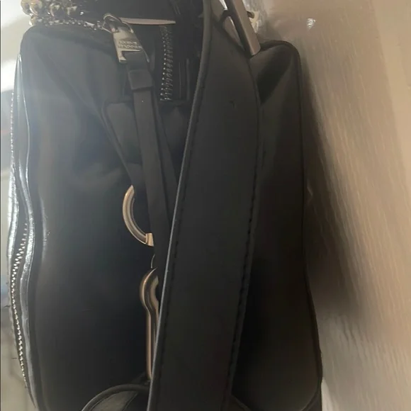 Steve Madden Elegant Black Satchel - Picture 5 of 6